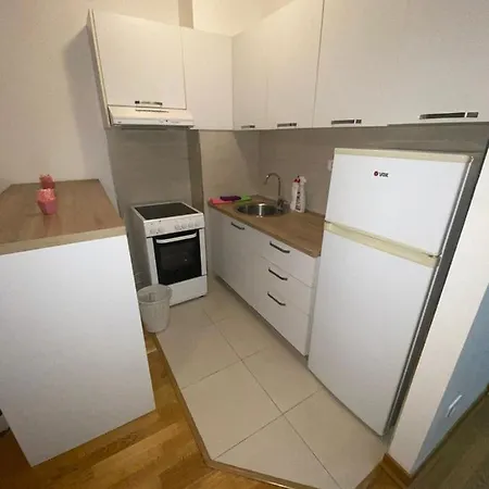 Διαμέρισμα Adrianna Kvart Ποντγορίτσα