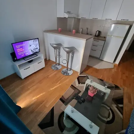 Adrianna Kvart Apartment *