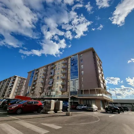 Διαμέρισμα Adrianna Kvart Ποντγορίτσα